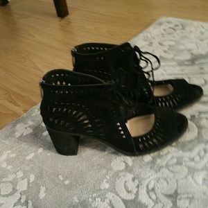 Stylish suede lace up sandals!